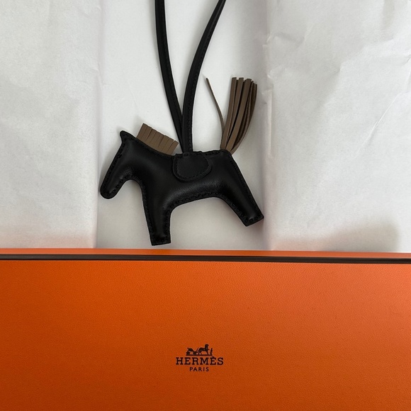 New and Authentic Hermes Rodeo PM Rare Black / Etoupe - with Receipt - Picture 1 of 3
